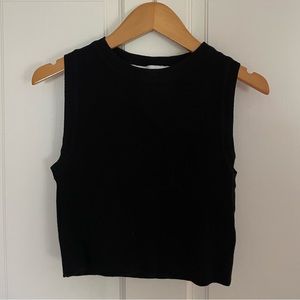 Black knitted crop top